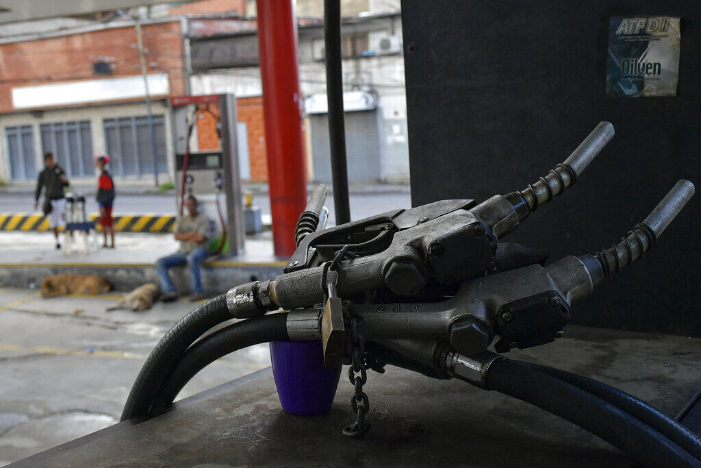 APTOPIX Venezuela Gas Shortage